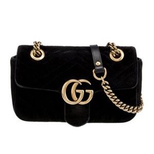 Gucci Marmont Matelasse Mini Shoulder Bag 
Black Velvet
Double G Logo
Gold-Tone